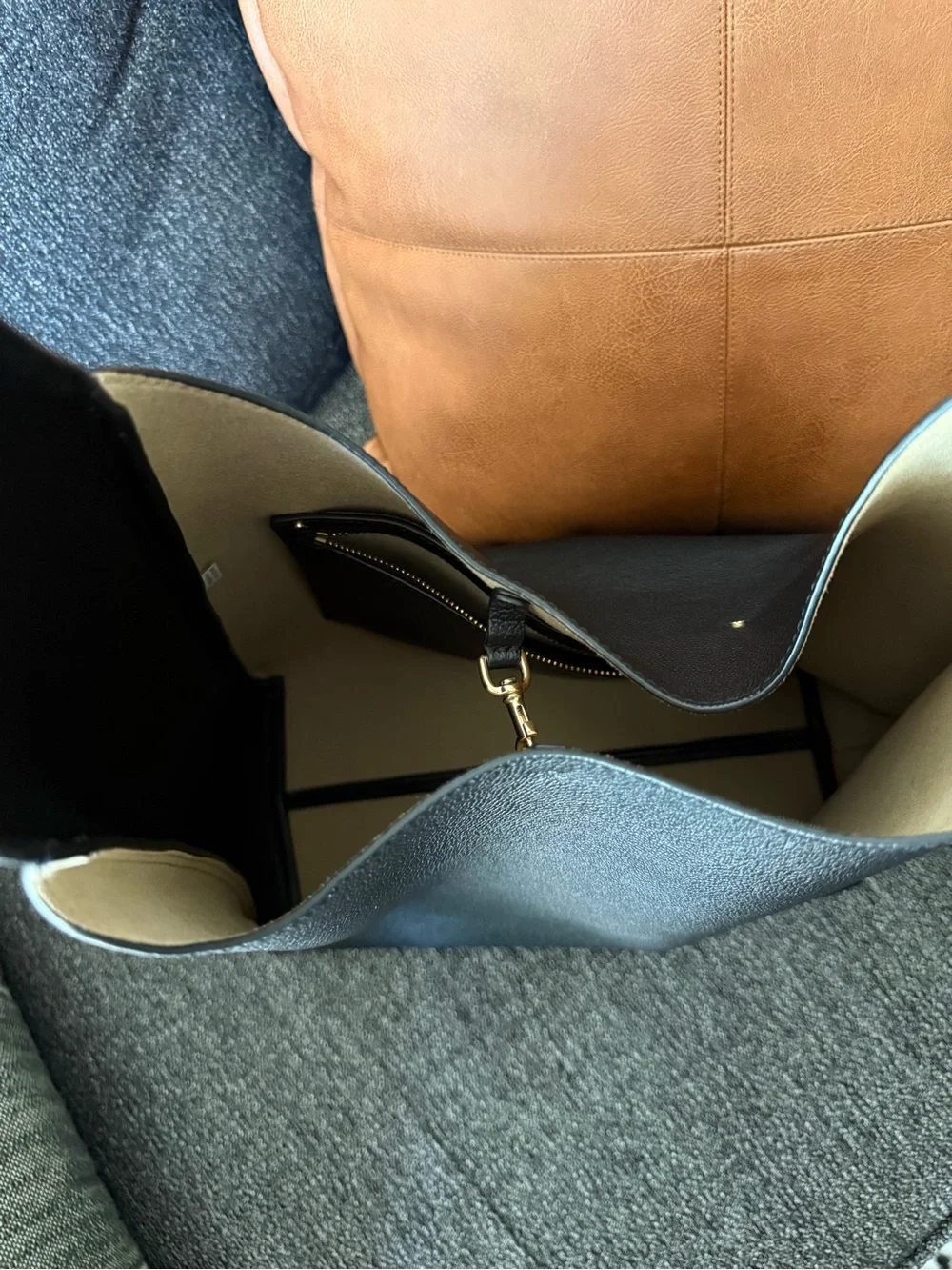 Tory Burch Romy Hobo